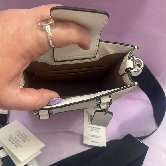 🆕🛍️Coach 🛍️🆕 - Picture 10 of 17